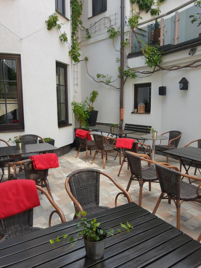 Hotel Weisses Ross Elsterwerda Kültér fotó