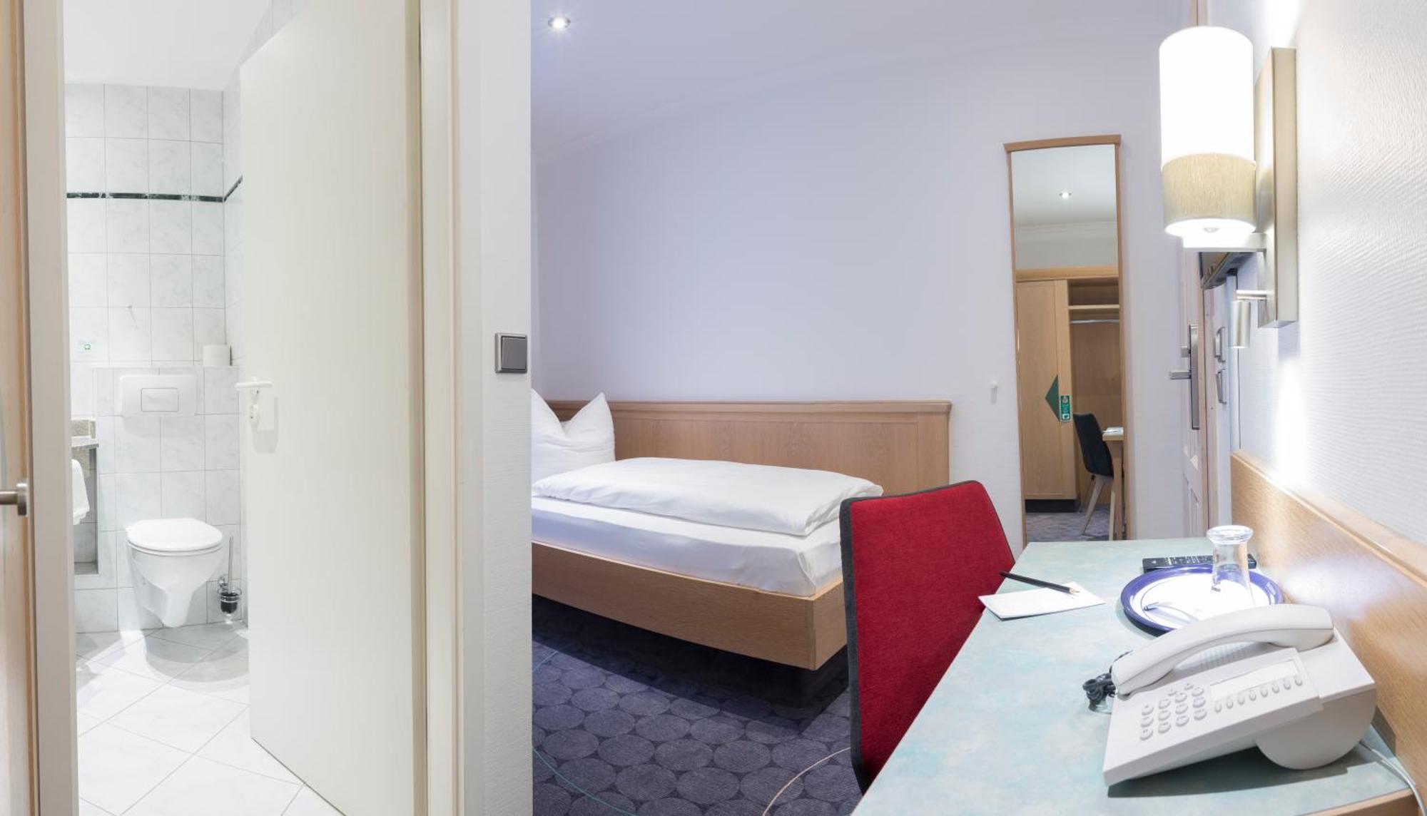 Hotel Weisses Ross Elsterwerda Kültér fotó